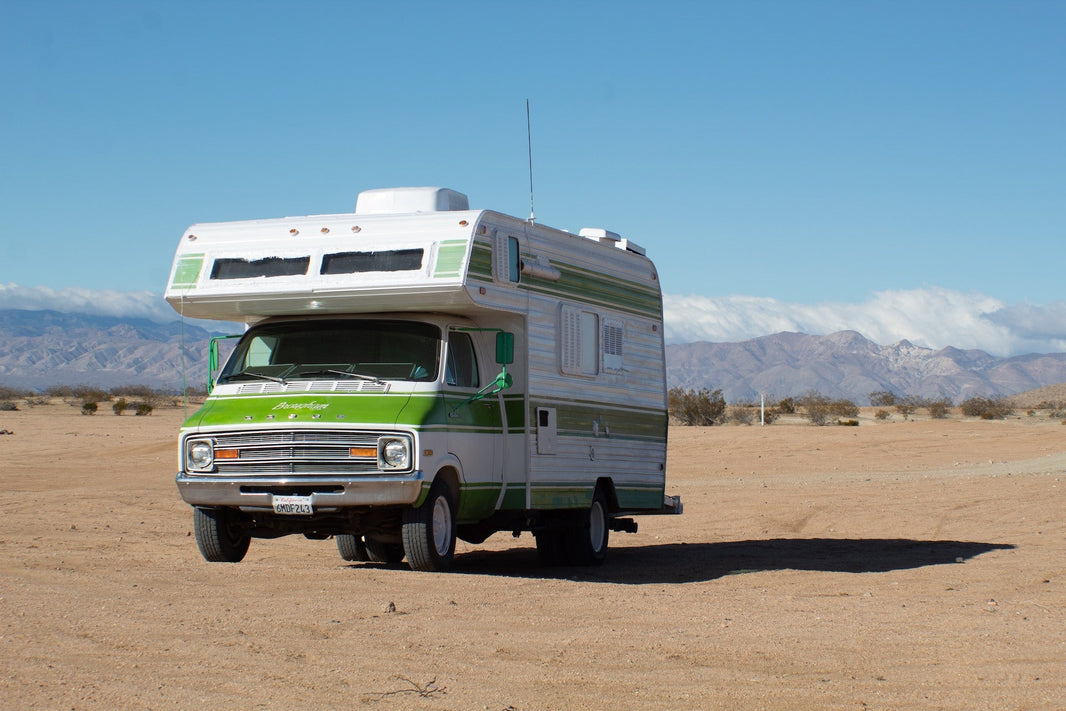 The Ultimate RV Camping Guide: Best GPS Tracker for RV